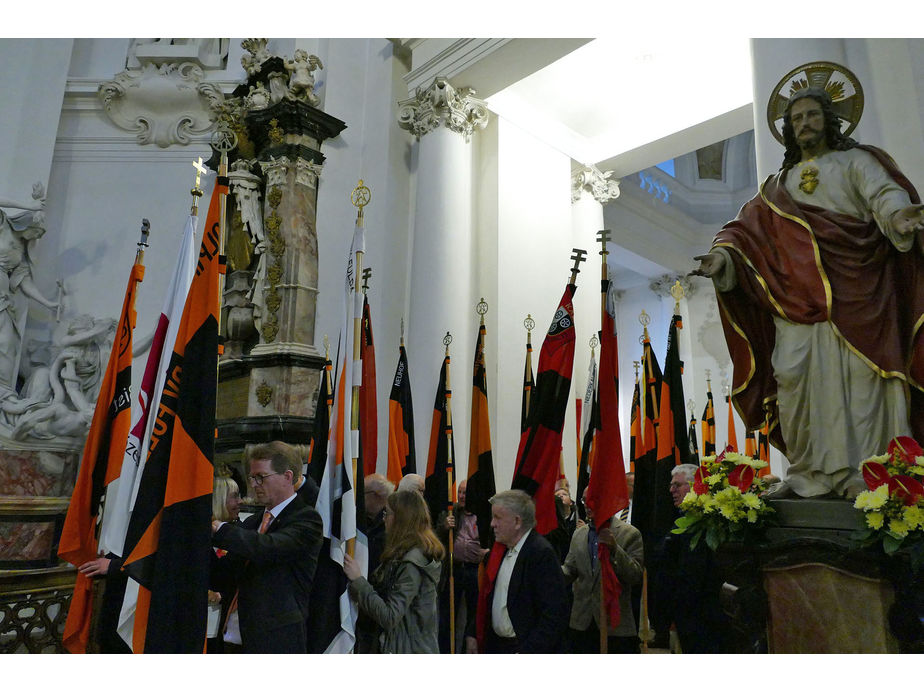 Abschlussvesper der Bischofskonferenz mit Austeilung des Bonifatiussegens (Foto: Karl-Franz Thiede)